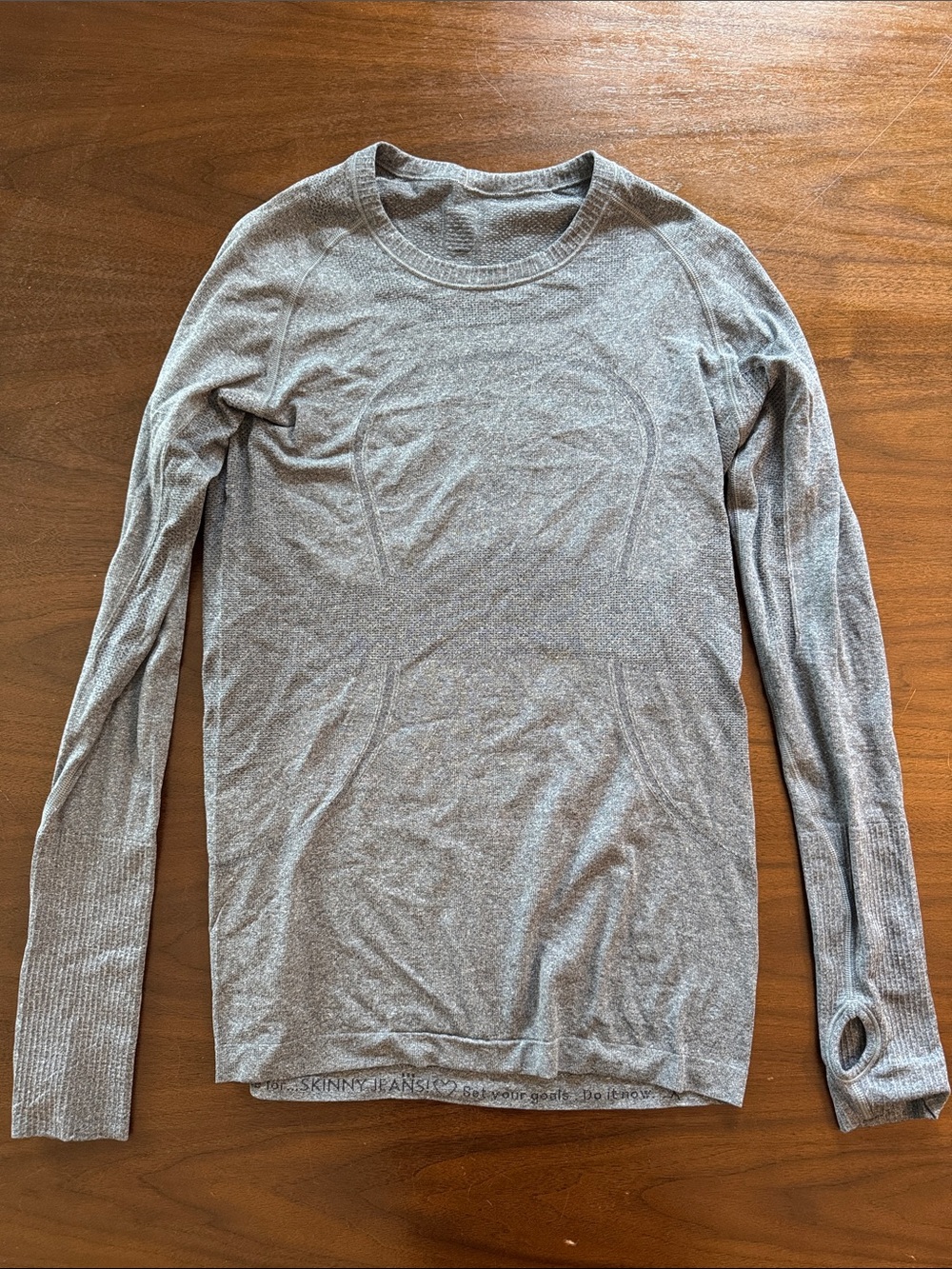 Lululemon swiftly long sleeve size 8